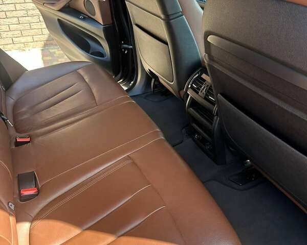 Черный БМВ Х5, объемом двигателя 2.99 л и пробегом 382 тыс. км за 21900 $, фото 9 на Automoto.ua