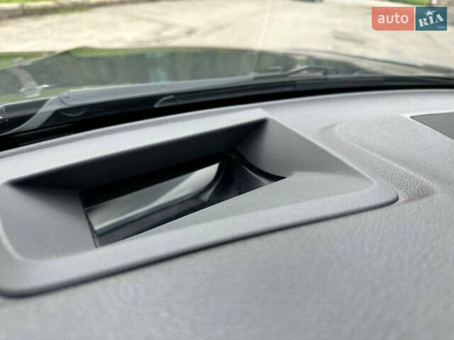 Черный БМВ Х5, объемом двигателя 2.99 л и пробегом 193 тыс. км за 30000 $, фото 18 на Automoto.ua