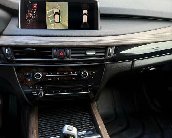 Черный БМВ Х5, объемом двигателя 2.99 л и пробегом 153 тыс. км за 20900 $, фото 5 на Automoto.ua