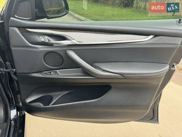 Чорний БМВ Х5, об'ємом двигуна 2.99 л та пробігом 159 тис. км за 33000 $, фото 16 на Automoto.ua