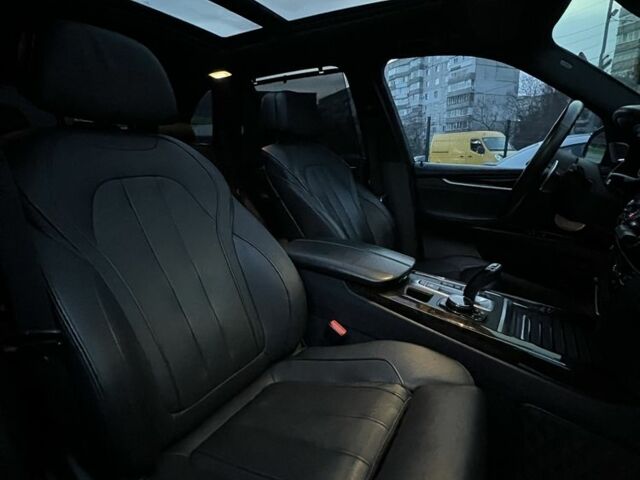 Чорний БМВ Х5, об'ємом двигуна 4.4 л та пробігом 155 тис. км за 26000 $, фото 17 на Automoto.ua