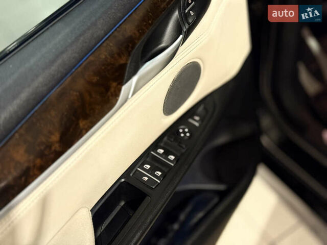 Черный БМВ Х5, объемом двигателя 3 л и пробегом 155 тыс. км за 25000 $, фото 15 на Automoto.ua