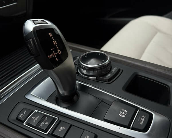 Черный БМВ Х5, объемом двигателя 3 л и пробегом 187 тыс. км за 28560 $, фото 23 на Automoto.ua