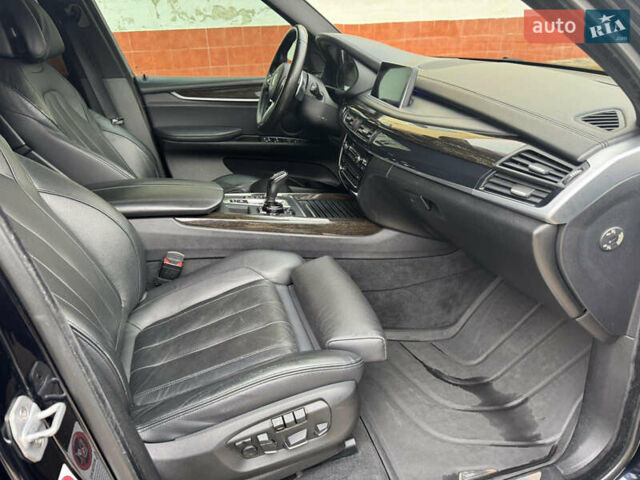 Чорний БМВ Х5, об'ємом двигуна 2.99 л та пробігом 159 тис. км за 33000 $, фото 15 на Automoto.ua