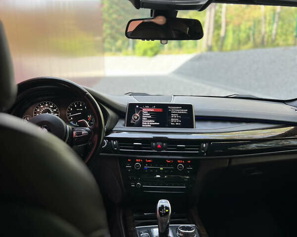 Чорний БМВ Х5, об'ємом двигуна 2.98 л та пробігом 255 тис. км за 29800 $, фото 26 на Automoto.ua