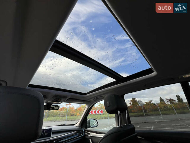 Черный БМВ Х5, объемом двигателя 3 л и пробегом 292 тыс. км за 18000 $, фото 26 на Automoto.ua