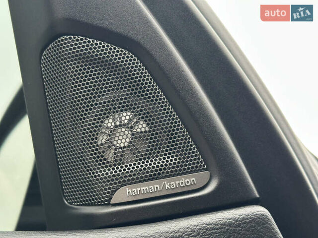 Чорний БМВ Х5, об'ємом двигуна 2.99 л та пробігом 242 тис. км за 23000 $, фото 24 на Automoto.ua