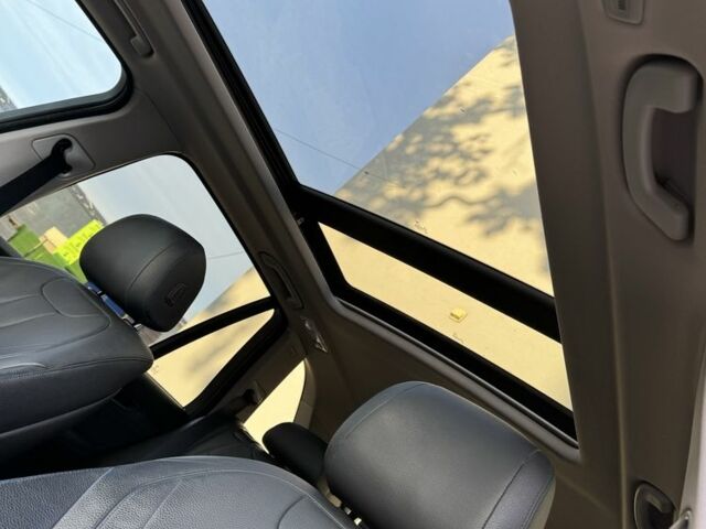 Чорний БМВ Х5, об'ємом двигуна 3 л та пробігом 283 тис. км за 27500 $, фото 14 на Automoto.ua