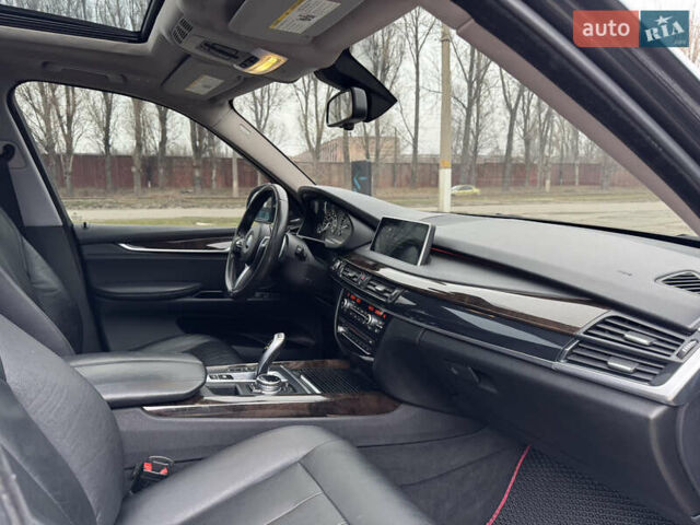 Чорний БМВ Х5, об'ємом двигуна 2.98 л та пробігом 140 тис. км за 21000 $, фото 8 на Automoto.ua