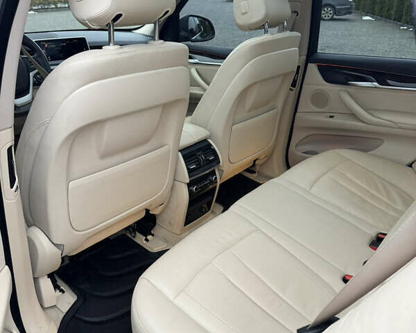 Черный БМВ Х5, объемом двигателя 2.98 л и пробегом 188 тыс. км за 20500 $, фото 18 на Automoto.ua