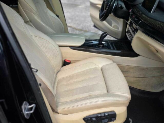 Чорний БМВ Х5, об'ємом двигуна 4.4 л та пробігом 85 тис. км за 6900 $, фото 8 на Automoto.ua