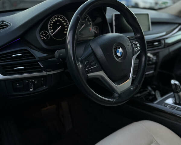 Чорний БМВ Х5, об'ємом двигуна 2.98 л та пробігом 172 тис. км за 20500 $, фото 3 на Automoto.ua