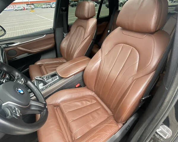 Черный БМВ Х5, объемом двигателя 2.99 л и пробегом 293 тыс. км за 32499 $, фото 86 на Automoto.ua