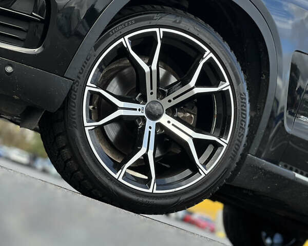 Черный БМВ Х5, объемом двигателя 3 л и пробегом 292 тыс. км за 18000 $, фото 22 на Automoto.ua