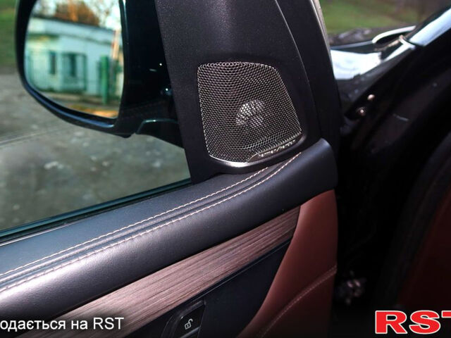 Чорний БМВ Х5, об'ємом двигуна 3 л та пробігом 274 тис. км за 23500 $, фото 9 на Automoto.ua