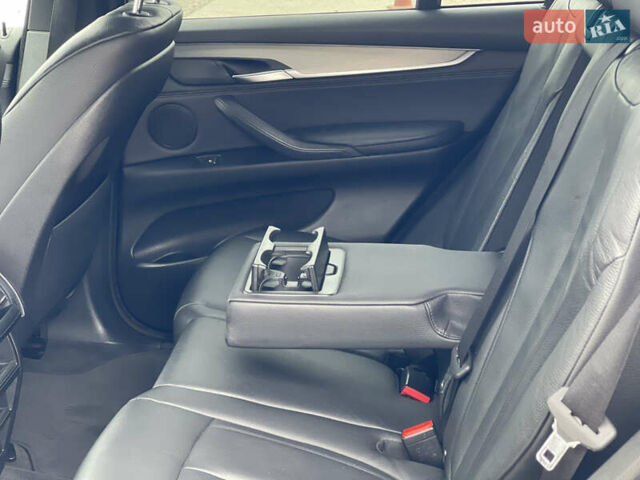 Черный БМВ Х5, объемом двигателя 2 л и пробегом 204 тыс. км за 26900 $, фото 25 на Automoto.ua