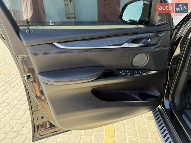 Чорний БМВ Х5, об'ємом двигуна 3 л та пробігом 227 тис. км за 28900 $, фото 14 на Automoto.ua