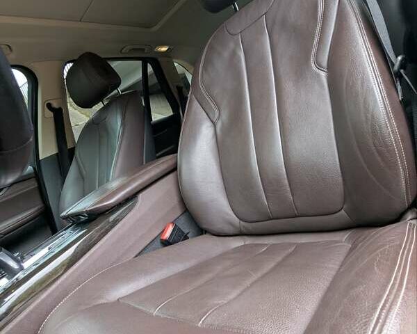 Черный БМВ Х5, объемом двигателя 3 л и пробегом 314 тыс. км за 16700 $, фото 17 на Automoto.ua