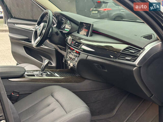 Чорний БМВ Х5, об'ємом двигуна 2.98 л та пробігом 230 тис. км за 21999 $, фото 34 на Automoto.ua