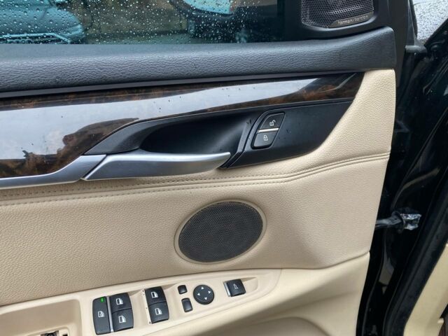 Чорний БМВ Х5, об'ємом двигуна 3 л та пробігом 199 тис. км за 19500 $, фото 12 на Automoto.ua