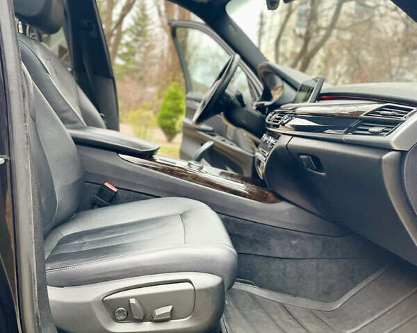 Черный БМВ Х5, объемом двигателя 3 л и пробегом 235 тыс. км за 17995 $, фото 26 на Automoto.ua