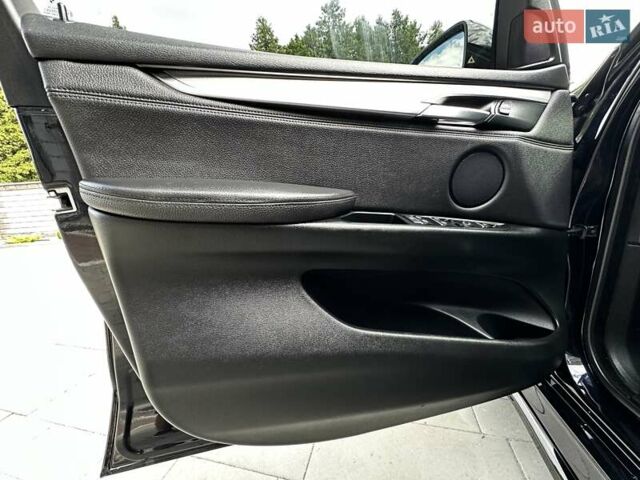 Чорний БМВ Х5, об'ємом двигуна 2.99 л та пробігом 206 тис. км за 39800 $, фото 78 на Automoto.ua