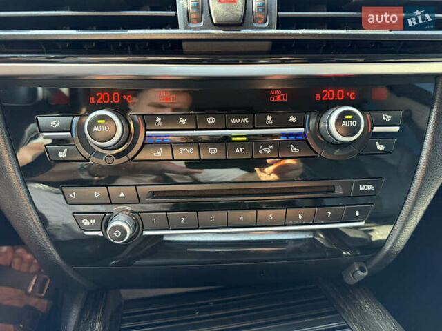 Чорний БМВ Х5, об'ємом двигуна 3 л та пробігом 227 тис. км за 28900 $, фото 29 на Automoto.ua