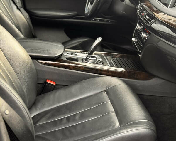 Черный БМВ Х5, объемом двигателя 2.98 л и пробегом 205 тыс. км за 18950 $, фото 14 на Automoto.ua