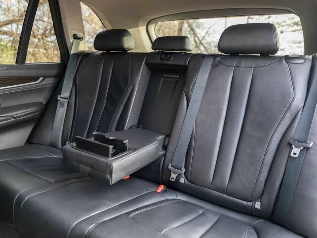 Черный БМВ Х5, объемом двигателя 3 л и пробегом 86 тыс. км за 3500 $, фото 8 на Automoto.ua