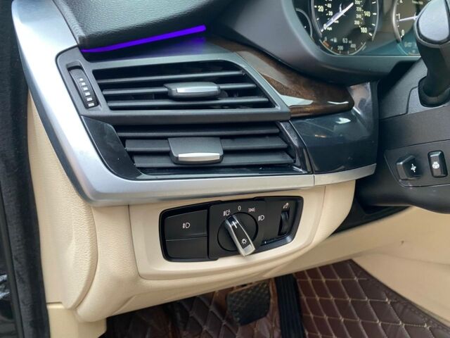 Чорний БМВ Х5, об'ємом двигуна 3 л та пробігом 199 тис. км за 19500 $, фото 14 на Automoto.ua