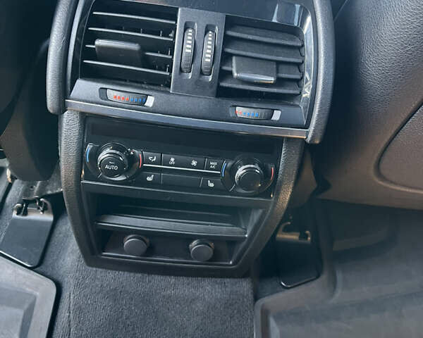 Черный БМВ Х5, объемом двигателя 3 л и пробегом 181 тыс. км за 26000 $, фото 13 на Automoto.ua