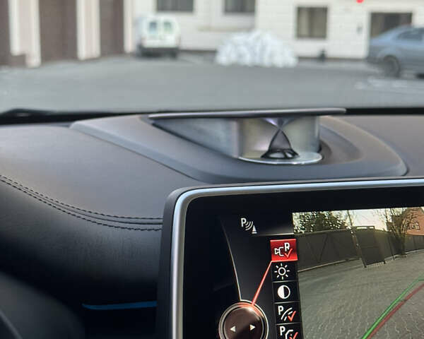 Чорний БМВ Х5, об'ємом двигуна 3 л та пробігом 250 тис. км за 34700 $, фото 18 на Automoto.ua