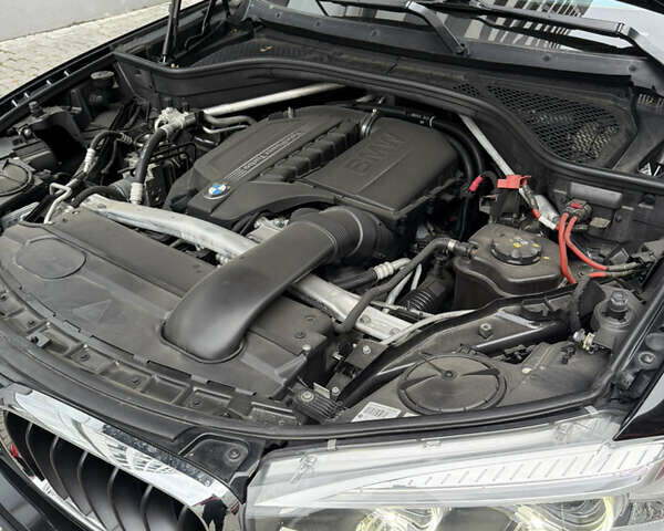 Чорний БМВ Х5, об'ємом двигуна 3 л та пробігом 164 тис. км за 21998 $, фото 42 на Automoto.ua