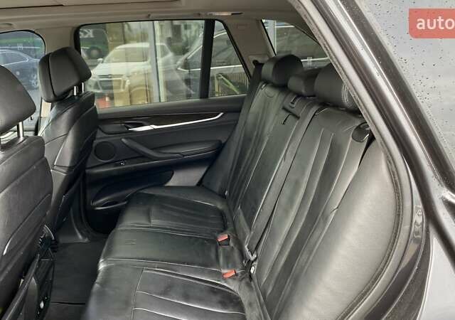 Черный БМВ Х5, объемом двигателя 2.98 л и пробегом 194 тыс. км за 18000 $, фото 18 на Automoto.ua