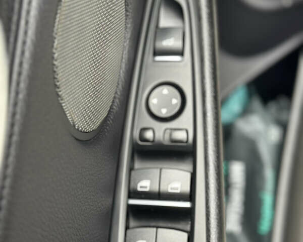 Чорний БМВ Х5, об'ємом двигуна 2.99 л та пробігом 242 тис. км за 23000 $, фото 25 на Automoto.ua