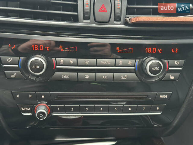 Чорний БМВ Х5, об'ємом двигуна 2.99 л та пробігом 242 тис. км за 23000 $, фото 14 на Automoto.ua