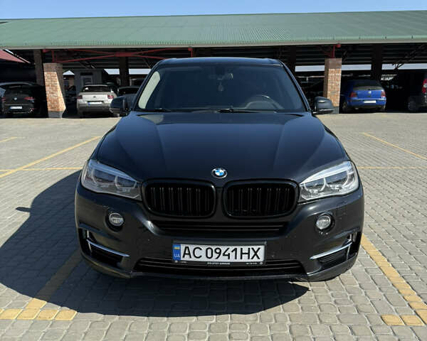 Чорний БМВ Х5, об'ємом двигуна 3 л та пробігом 227 тис. км за 28900 $, фото 1 на Automoto.ua