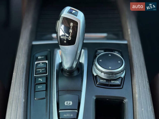 Чорний БМВ Х5, об'ємом двигуна 2.98 л та пробігом 210 тис. км за 22999 $, фото 11 на Automoto.ua
