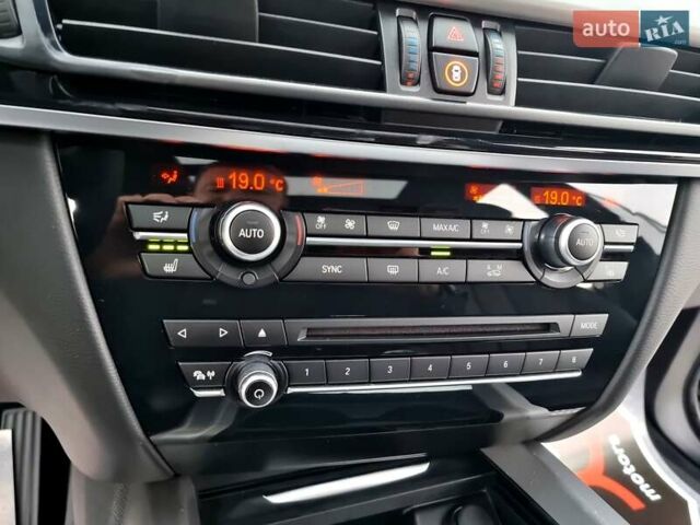 Черный БМВ Х5, объемом двигателя 3 л и пробегом 258 тыс. км за 34700 $, фото 62 на Automoto.ua