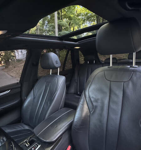 Черный БМВ Х5, объемом двигателя 3 л и пробегом 224 тыс. км за 31000 $, фото 4 на Automoto.ua