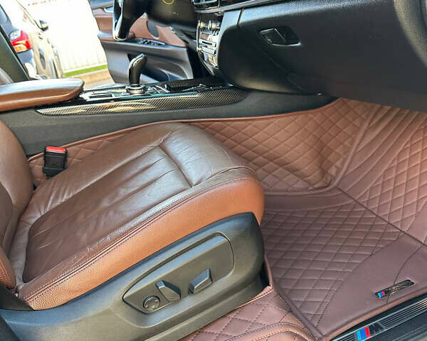 БМВ Х5 2014 в Кривом Роге на Automoto.ua Черный БМВ Х5, объемом двигателя 2.98 л и пробегом 415 тыс. км за 32000 $, фото 12 на Automoto.ua