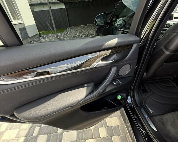 Черный БМВ Х5, объемом двигателя 3 л и пробегом 260 тыс. км за 29500 $, фото 22 на Automoto.ua