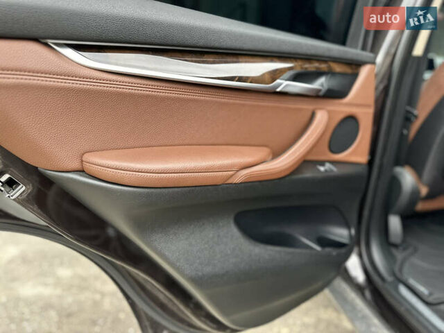 Черный БМВ Х5, объемом двигателя 2 л и пробегом 277 тыс. км за 23500 $, фото 24 на Automoto.ua