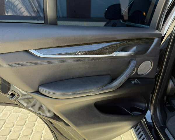 Чорний БМВ Х5, об'ємом двигуна 3 л та пробігом 227 тис. км за 28900 $, фото 18 на Automoto.ua