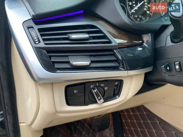 Черный БМВ Х5, объемом двигателя 3 л и пробегом 199 тыс. км за 18900 $, фото 14 на Automoto.ua