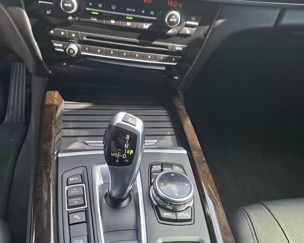 Чорний БМВ Х5, об'ємом двигуна 3 л та пробігом 280 тис. км за 21500 $, фото 12 на Automoto.ua