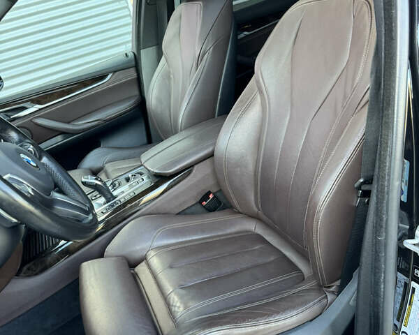 Черный БМВ Х5, объемом двигателя 2.99 л и пробегом 193 тыс. км за 30000 $, фото 16 на Automoto.ua