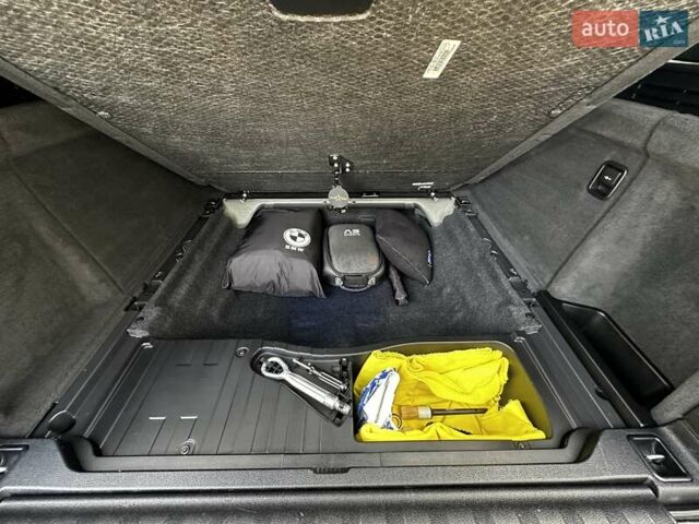 Чорний БМВ Х5, об'ємом двигуна 2.99 л та пробігом 206 тис. км за 39800 $, фото 107 на Automoto.ua