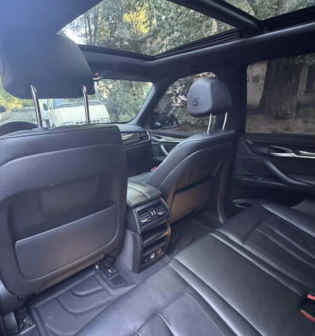 Черный БМВ Х5, объемом двигателя 3 л и пробегом 224 тыс. км за 31000 $, фото 2 на Automoto.ua