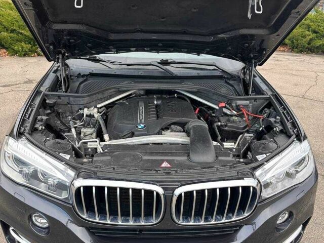 Чорний БМВ Х5, об'ємом двигуна 3 л та пробігом 182 тис. км за 23500 $, фото 5 на Automoto.ua